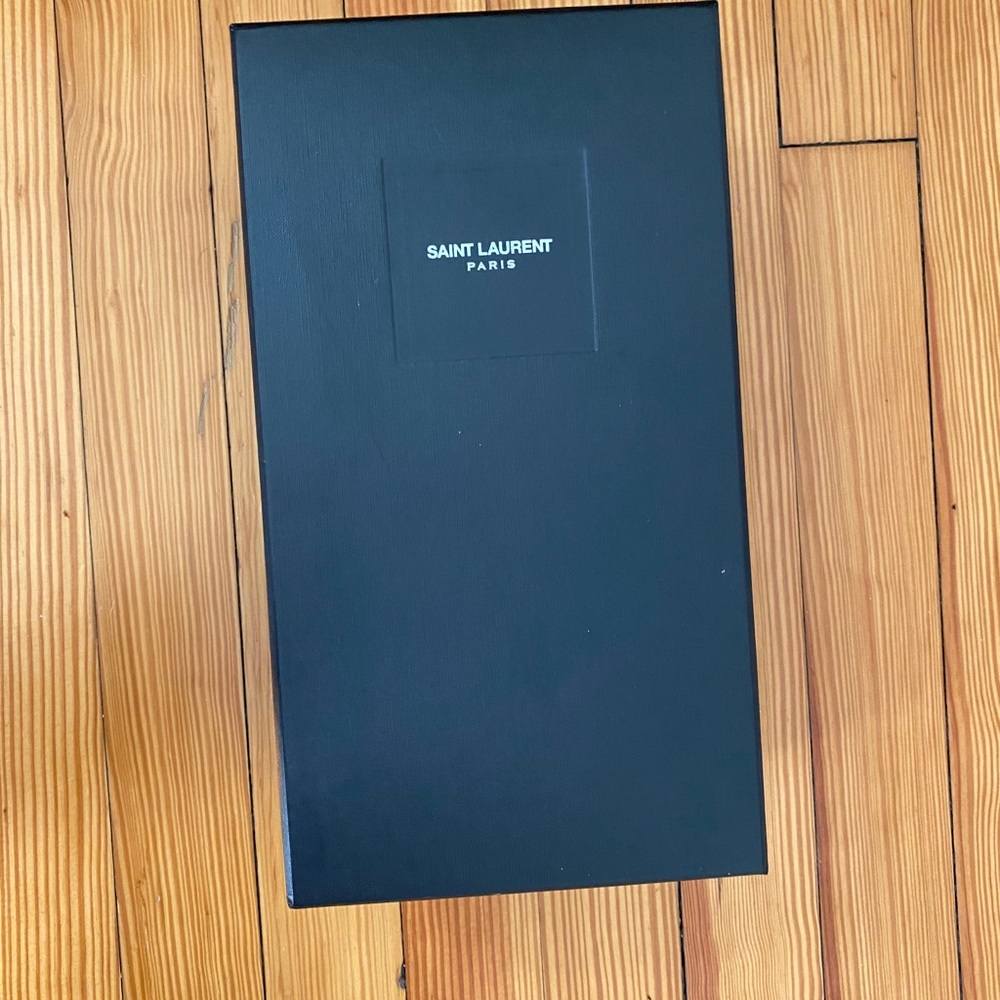Saint Laurent box
